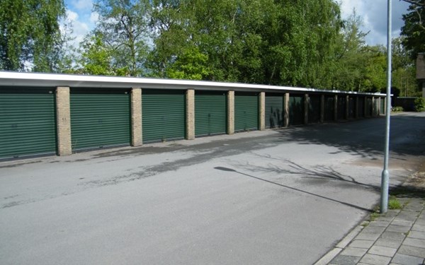 Foto vooraanzicht garages.jpg